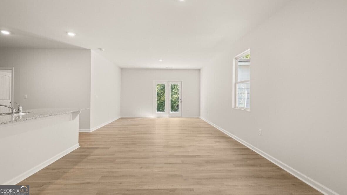5 bedroom, 3 bathroom, 2,361 sq ft single family residence for sale at 235 Rolling Meadow Trace, Jasper, GA 30143 — photo 9