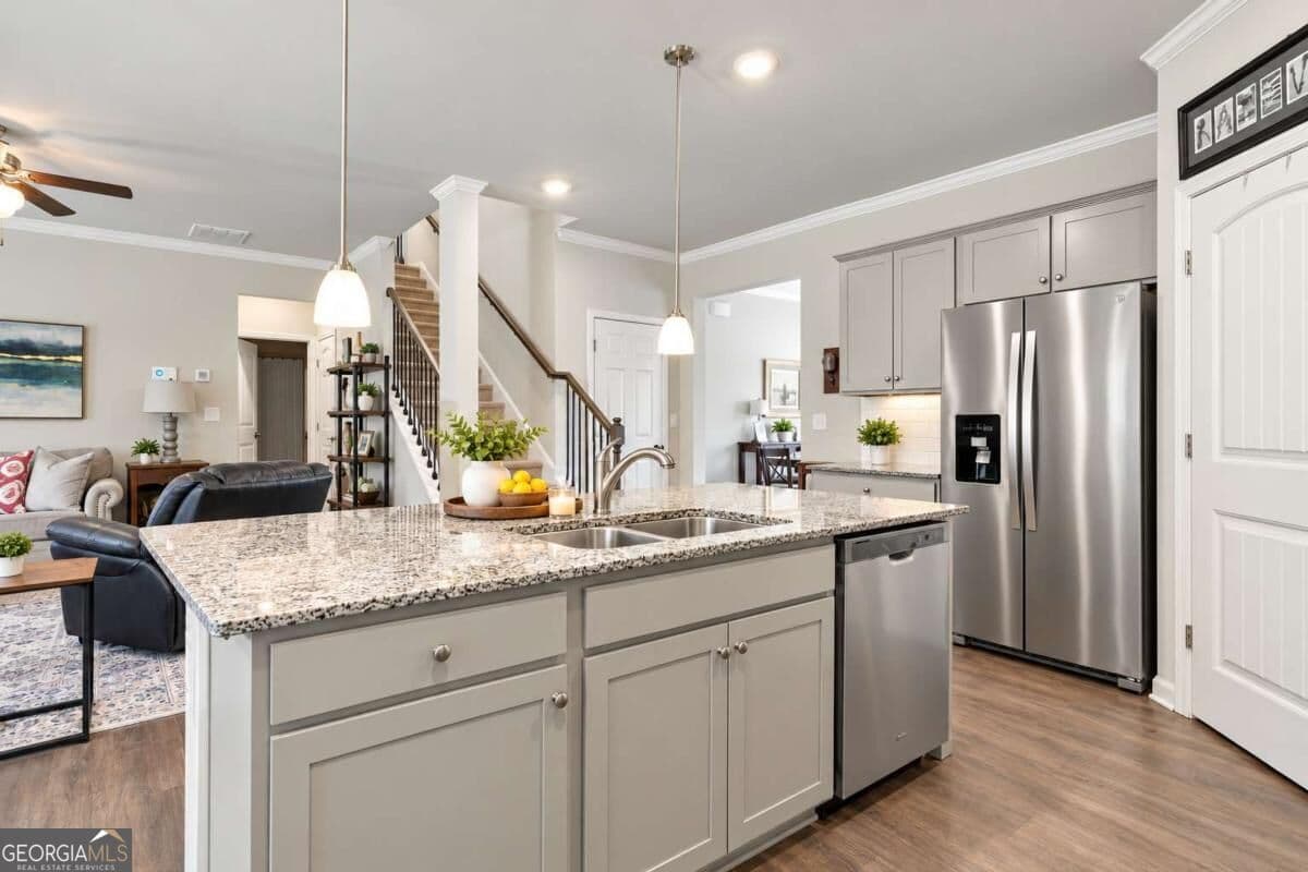 5 bedroom, 3 bathroom, 2,563 sq ft single family residence for sale at 4665 Dandelion Way, Cumming, GA 30040 — photo 8