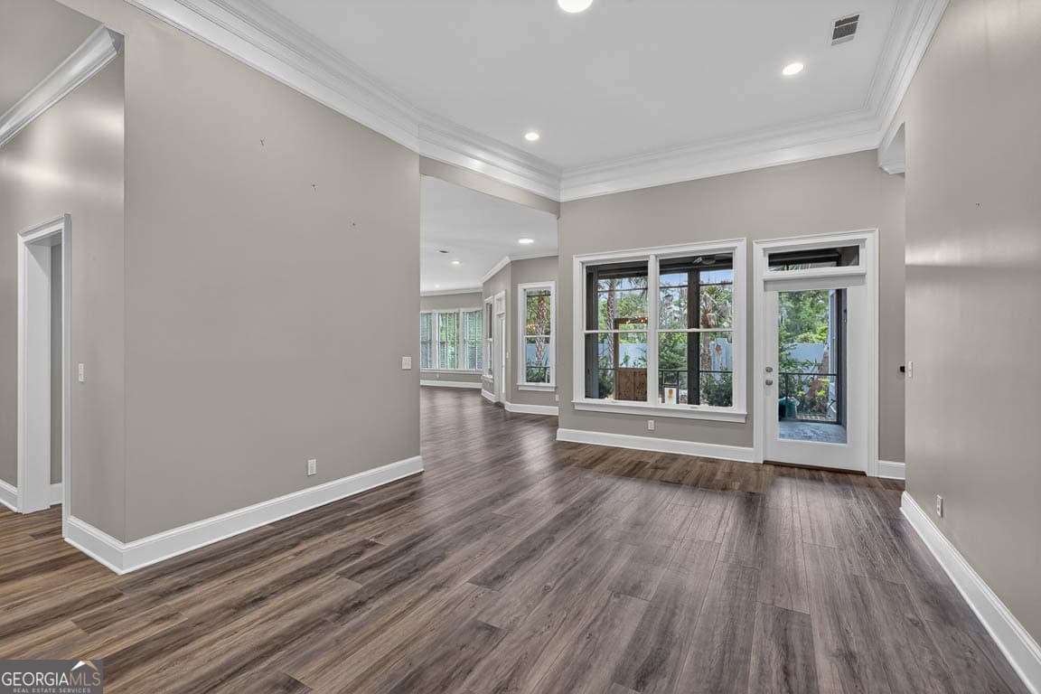 4 bedroom, 4.5 bathroom, 3,348 sq ft single family residence under contract at 343 Major Wright Road, St. Simons, GA 31522 — photo 9