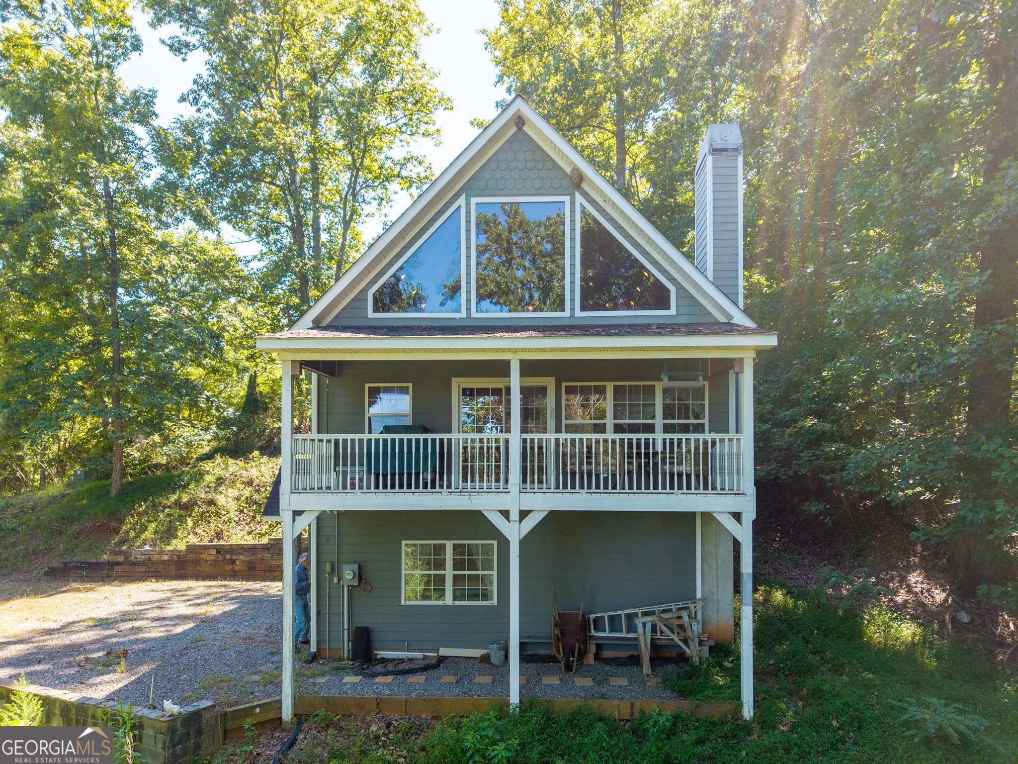 2 bedroom, 2.5 bathroom single family residence for sale at 228 Longview Drive, Hayesville, NC 28904 — photo 2