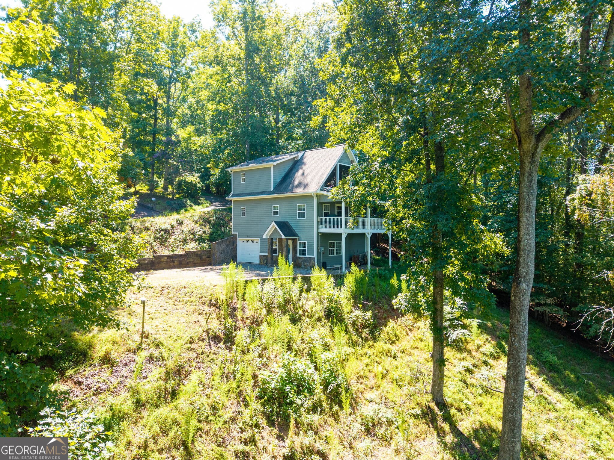 2 bedroom, 2.5 bathroom single family residence for sale at 228 Longview Drive, Hayesville, NC 28904 — photo 3