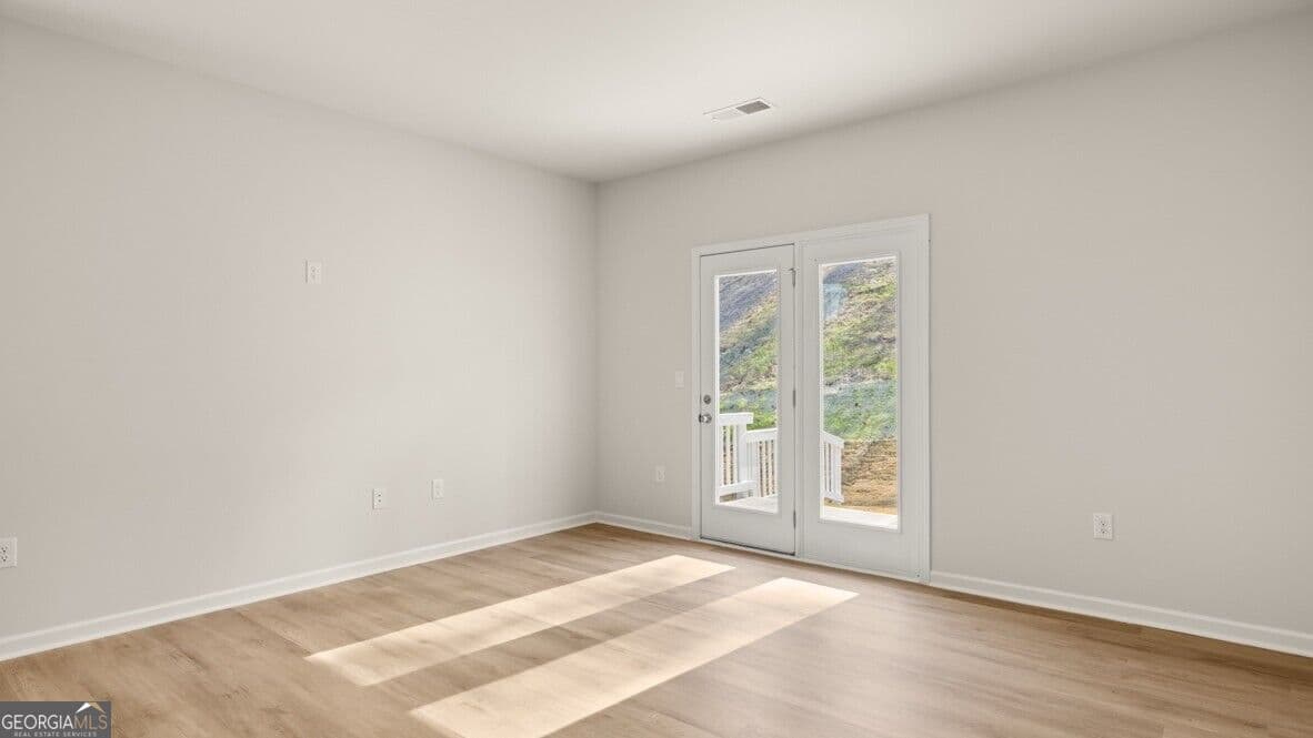 5 bedroom, 3 bathroom, 2,361 sq ft single family residence for sale at 2965 Holden Street, Gainesville, GA 30507 — photo 10