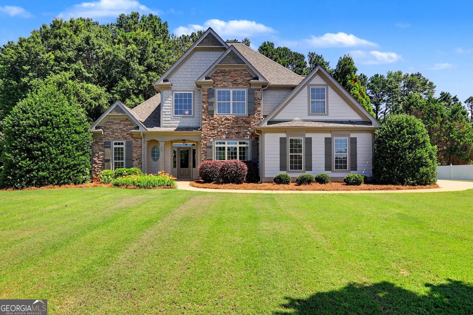 4 bedroom, 2.5 bathroom, 2,370 sq ft single family residence for sale at 4 White Oak Lane, Sharpsburg, GA 30277
