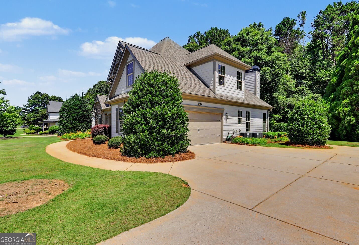 4 bedroom, 2.5 bathroom, 2,370 sq ft single family residence for sale at 4 White Oak Lane, Sharpsburg, GA 30277 — photo 4