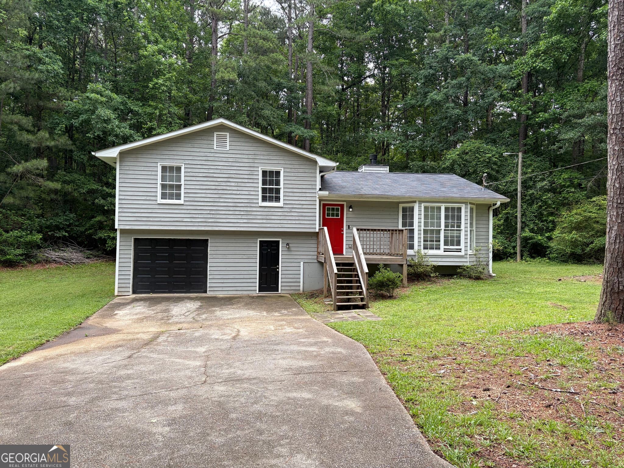 4 bedroom, 2 bathroom, 1,746 sq ft single family residence for sale at 99 Wilson Circle, Newnan, GA 30263 — photo 2