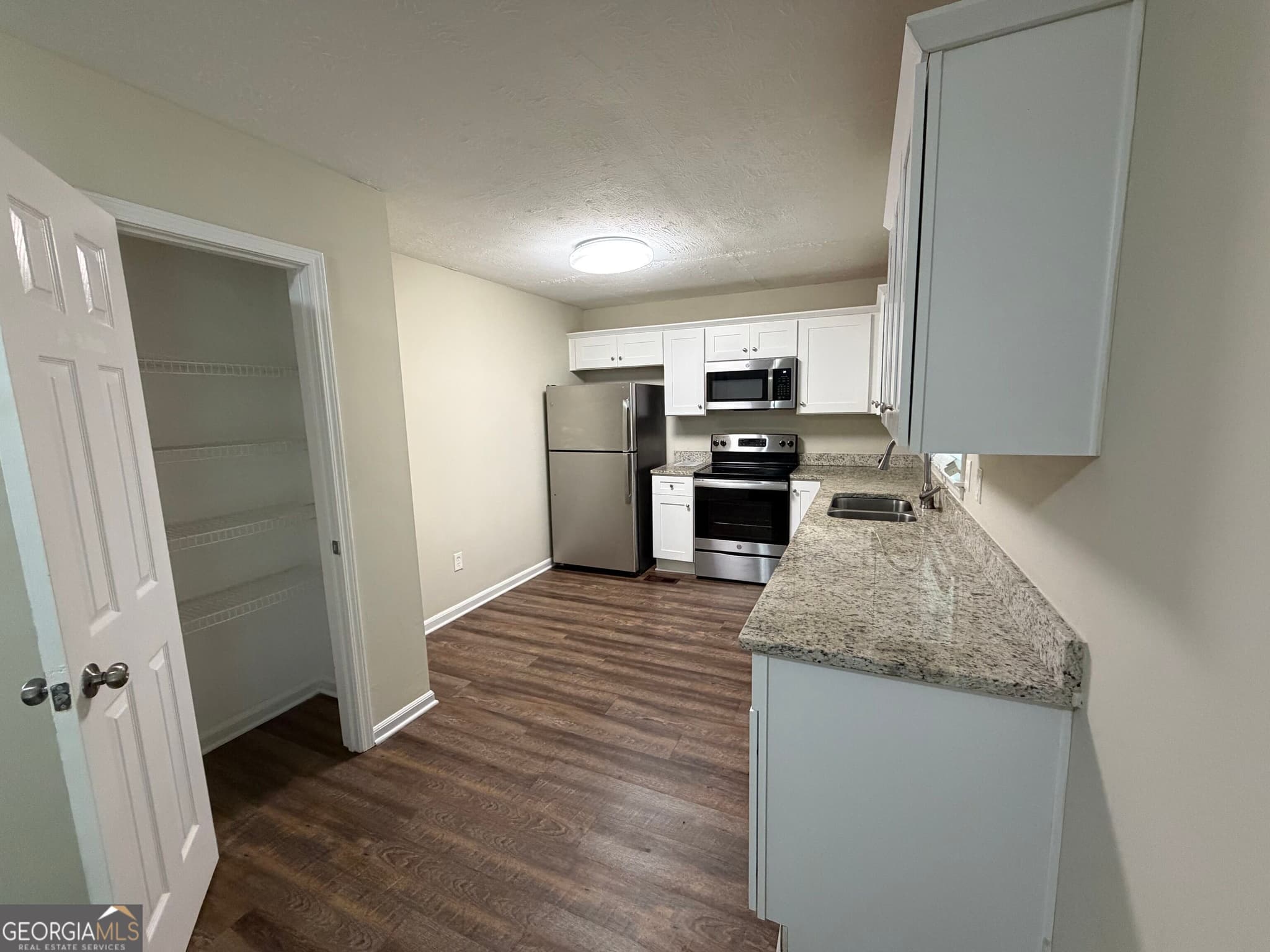 4 bedroom, 2 bathroom, 1,746 sq ft single family residence for sale at 99 Wilson Circle, Newnan, GA 30263 — photo 5