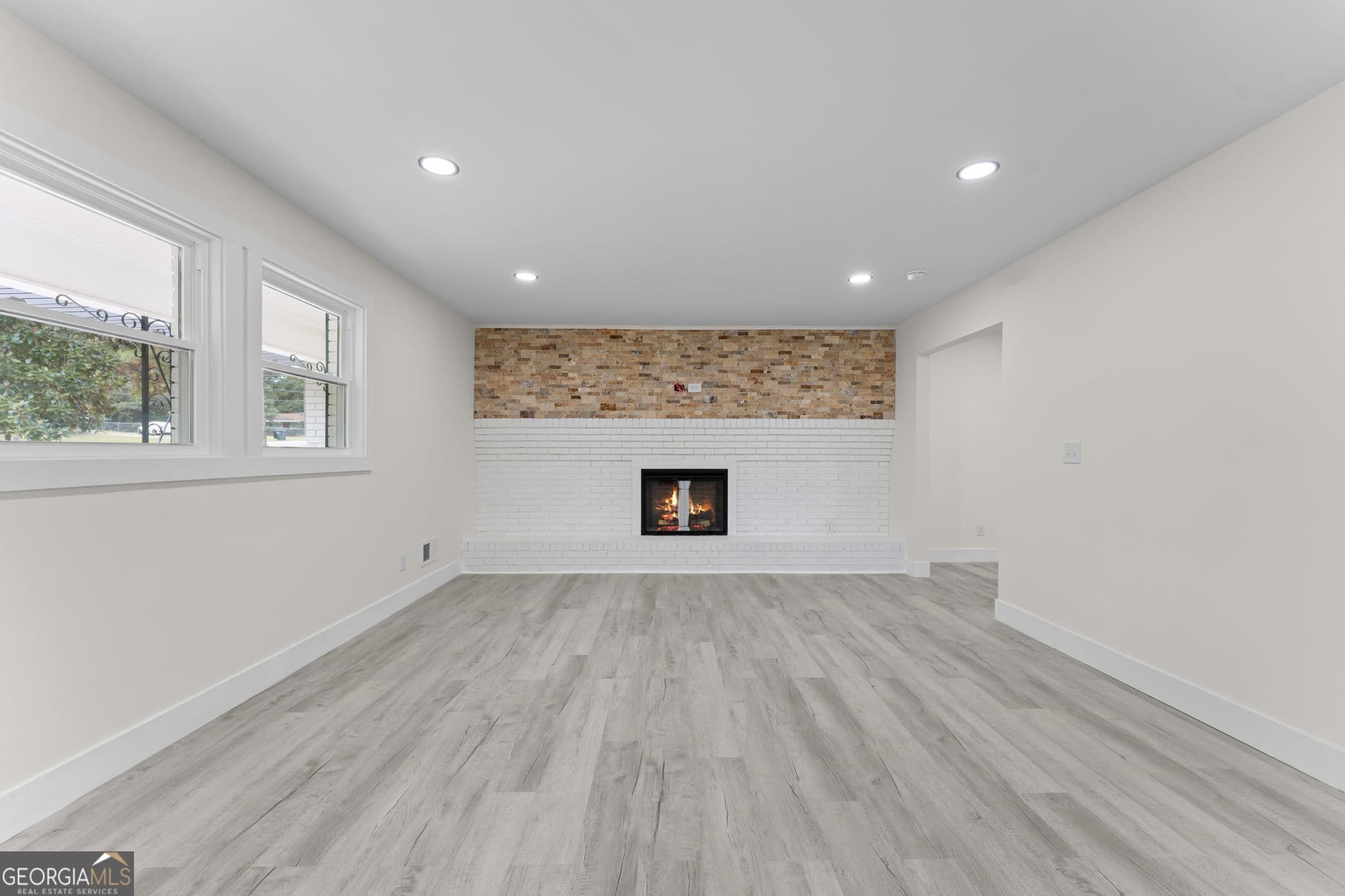 6 bedroom, 3 bathroom, 2,592 sq ft single family residence for sale at 504 Ashby Way, Warner Robins, GA 31088 — photo 8