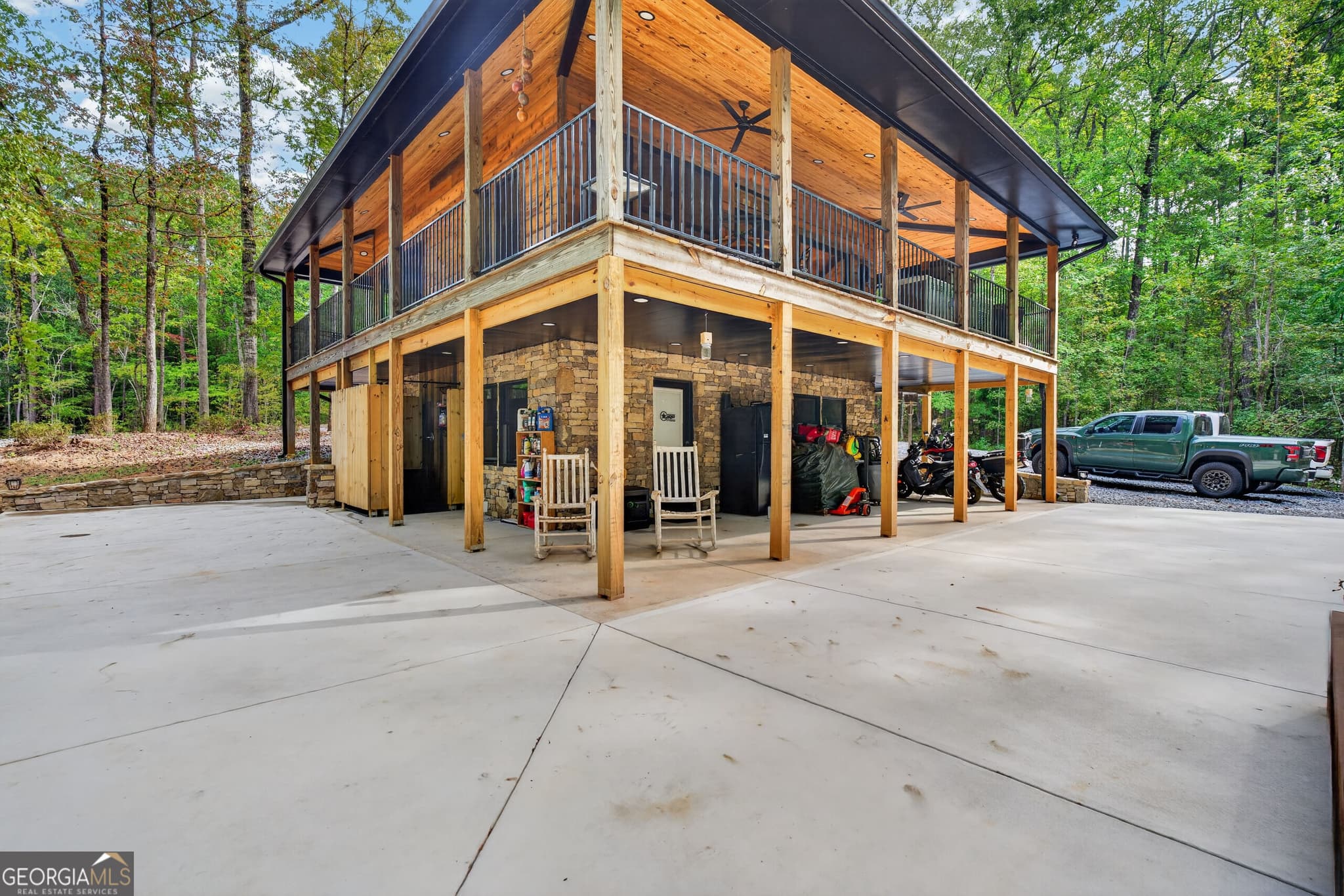 2 bedroom, 2 bathroom, 1,562 sq ft cabin,single family residence for sale at 496 Bar None Road, Forsyth, GA 31029 — photo 8