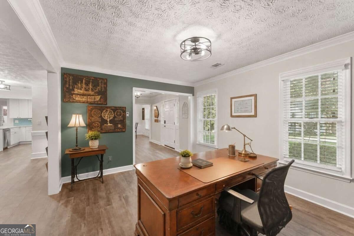 5 bedroom, 2.5 bathroom, 3,006 sq ft single family residence for sale at 4961 Thornwood Trace, Acworth, GA 30102 — photo 3