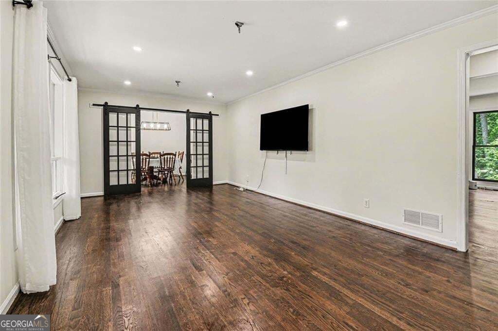 5 bedroom, 3 bathroom, 3,528 sq ft single family residence for sale at 4268 Smithsonia Court, Tucker, GA 30084 — photo 6