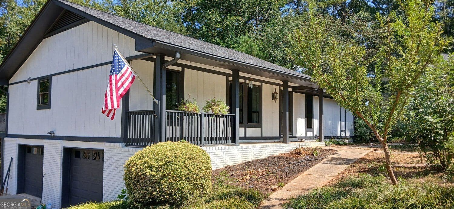 5 bedroom, 3 bathroom, 3,528 sq ft single family residence for sale at 4268 Smithsonia Court, Tucker, GA 30084