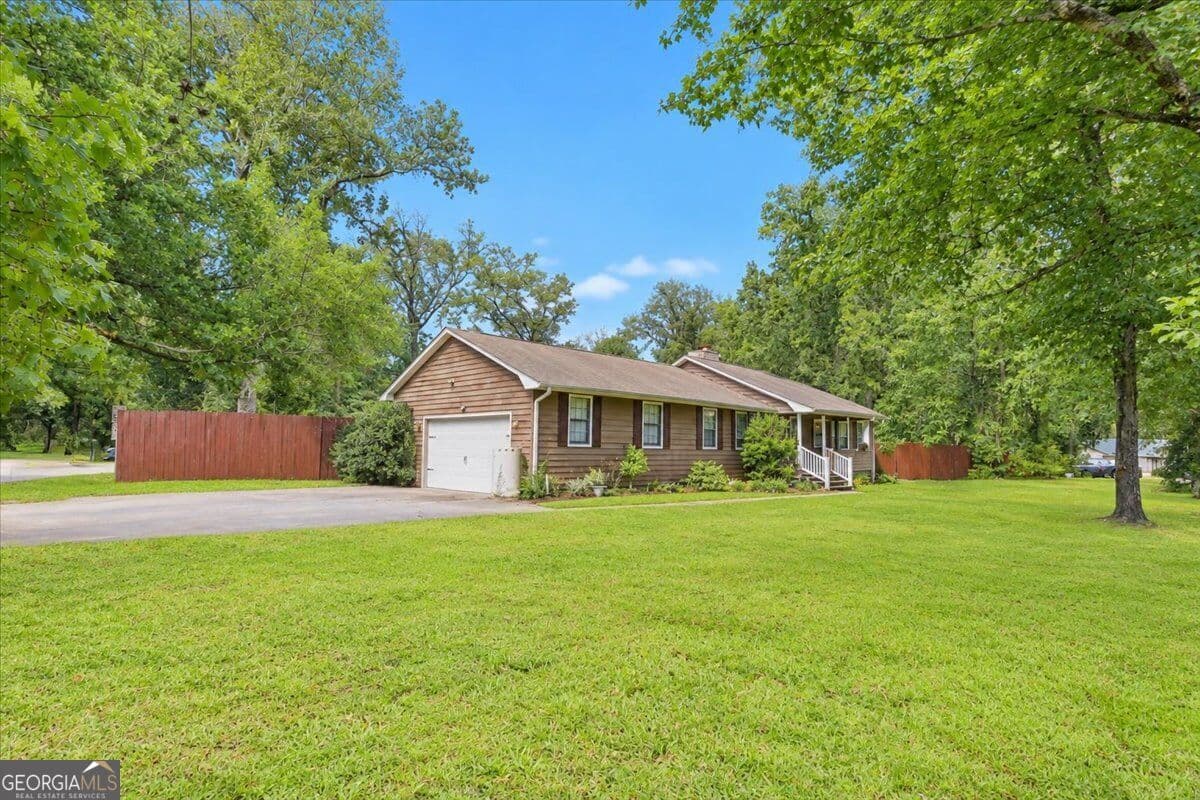 3 bedroom, 2.5 bathroom, 2,014 sq ft single family residence for sale at 1922 Scrubby Bluff Road, Kingsland, GA 31548 — photo 3