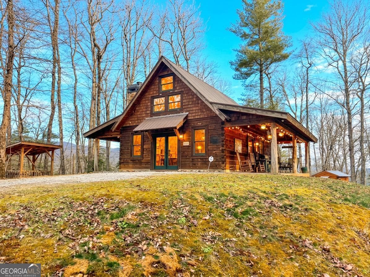 2 bedroom, 2 bathroom, 1,110 sq ft cabin,single family residence for sale at 513 Coleman Heights, Rabun Gap, GA 30568 — photo 2