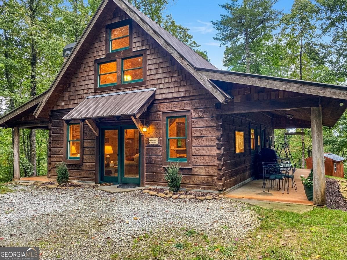 2 bedroom, 2 bathroom, 1,110 sq ft cabin,single family residence for sale at 513 Coleman Heights, Rabun Gap, GA 30568 — photo 5
