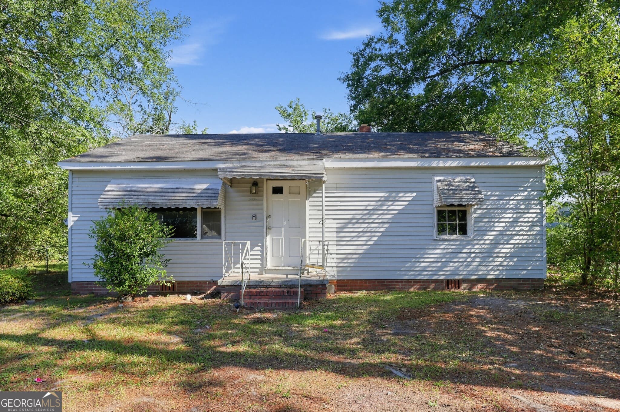 3 bedroom, 1 bathroom, 1,239 sq ft single family residence for sale at 2226 Killebrew Avenue, Augusta, GA 30906