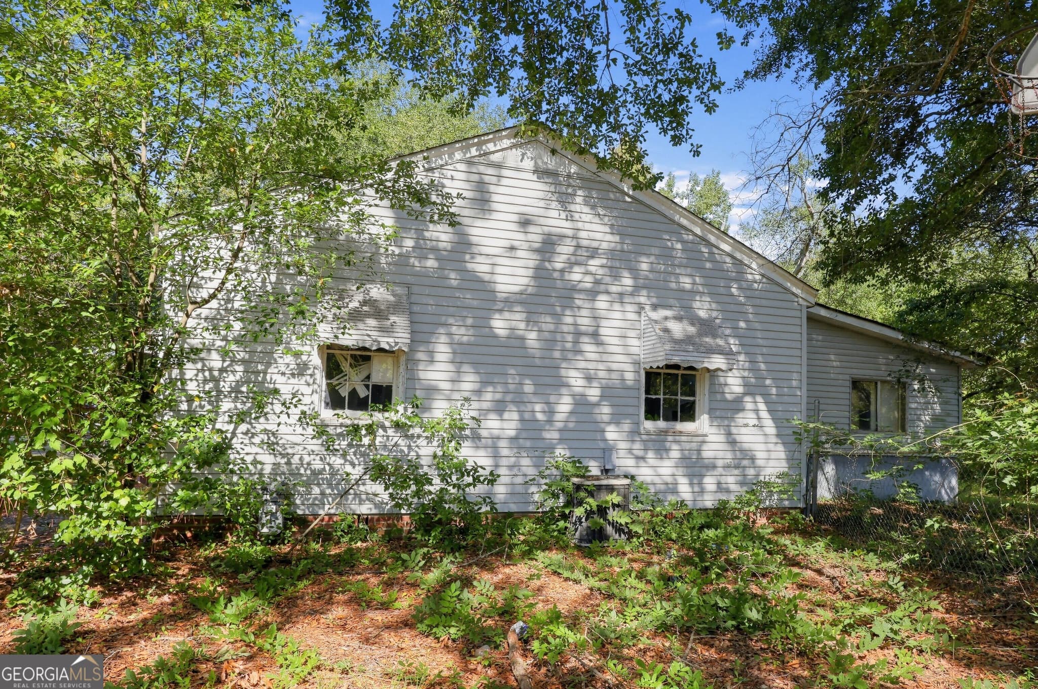 3 bedroom, 1 bathroom, 1,239 sq ft single family residence for sale at 2226 Killebrew Avenue, Augusta, GA 30906 — photo 4