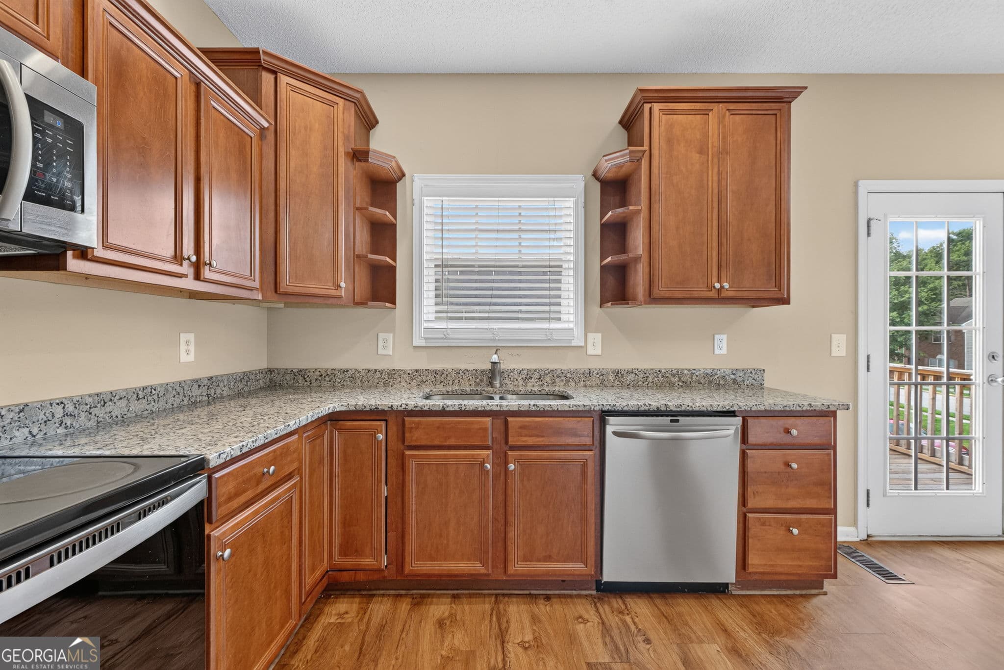 4 bedroom, 3.5 bathroom, 2,538 sq ft townhouse for sale at 6345 Olmadison Place, South Fulton, GA 30349 — photo 10