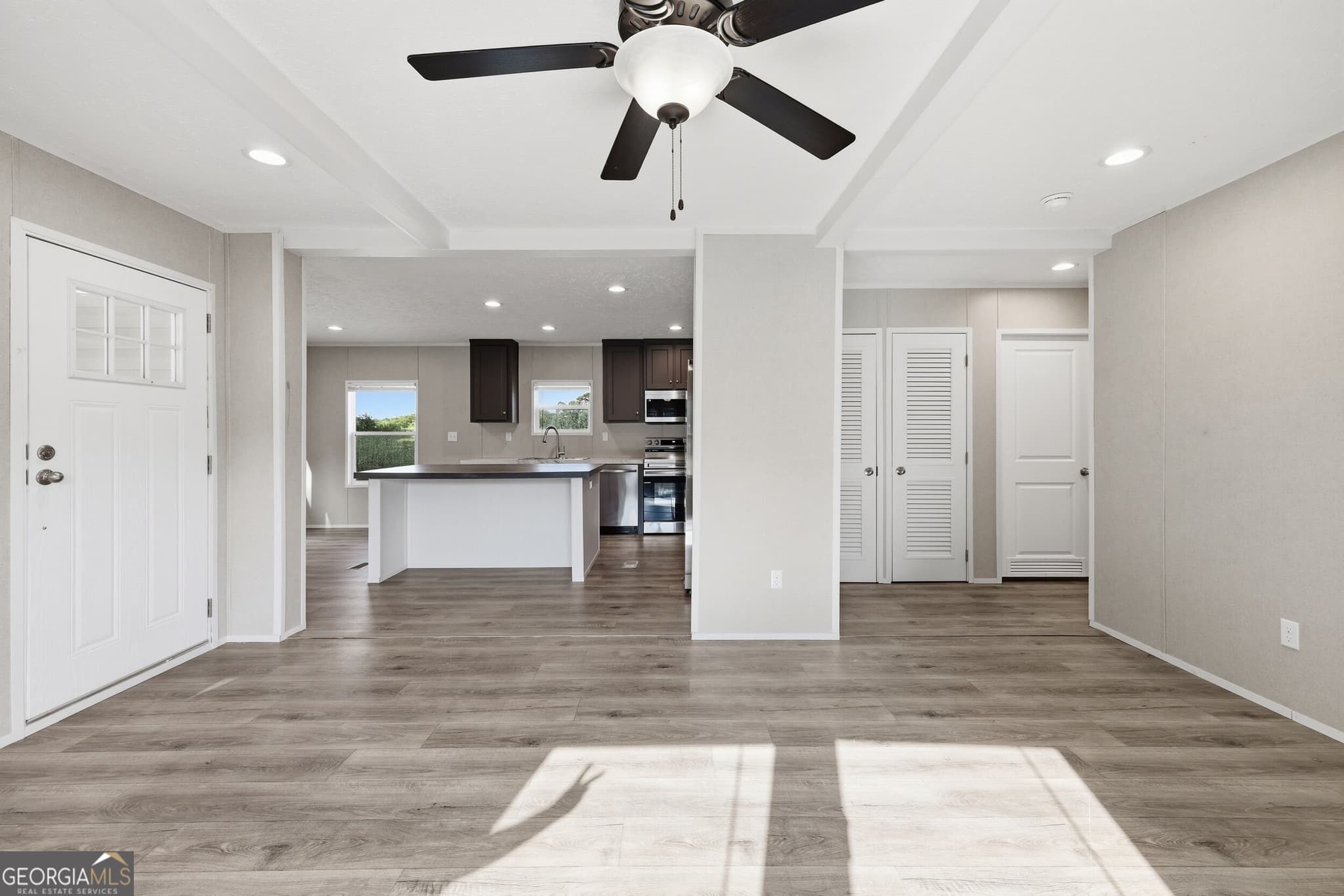 3 bedroom, 2 bathroom, 1,568 sq ft manufactured home,single family residence for sale at 915 Smith Loop Road, Demorest, GA 30535 — photo 5