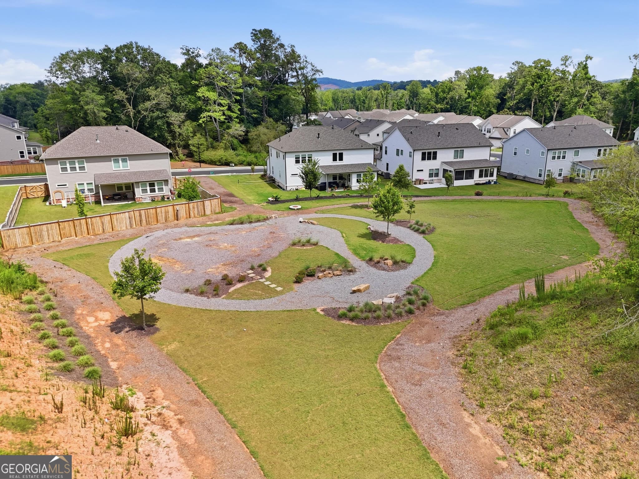 5 bedroom, 4.5 bathroom, 3,190 sq ft single family residence for sale at 5145 Lansdale Court, Cumming, GA 30028 — photo 6