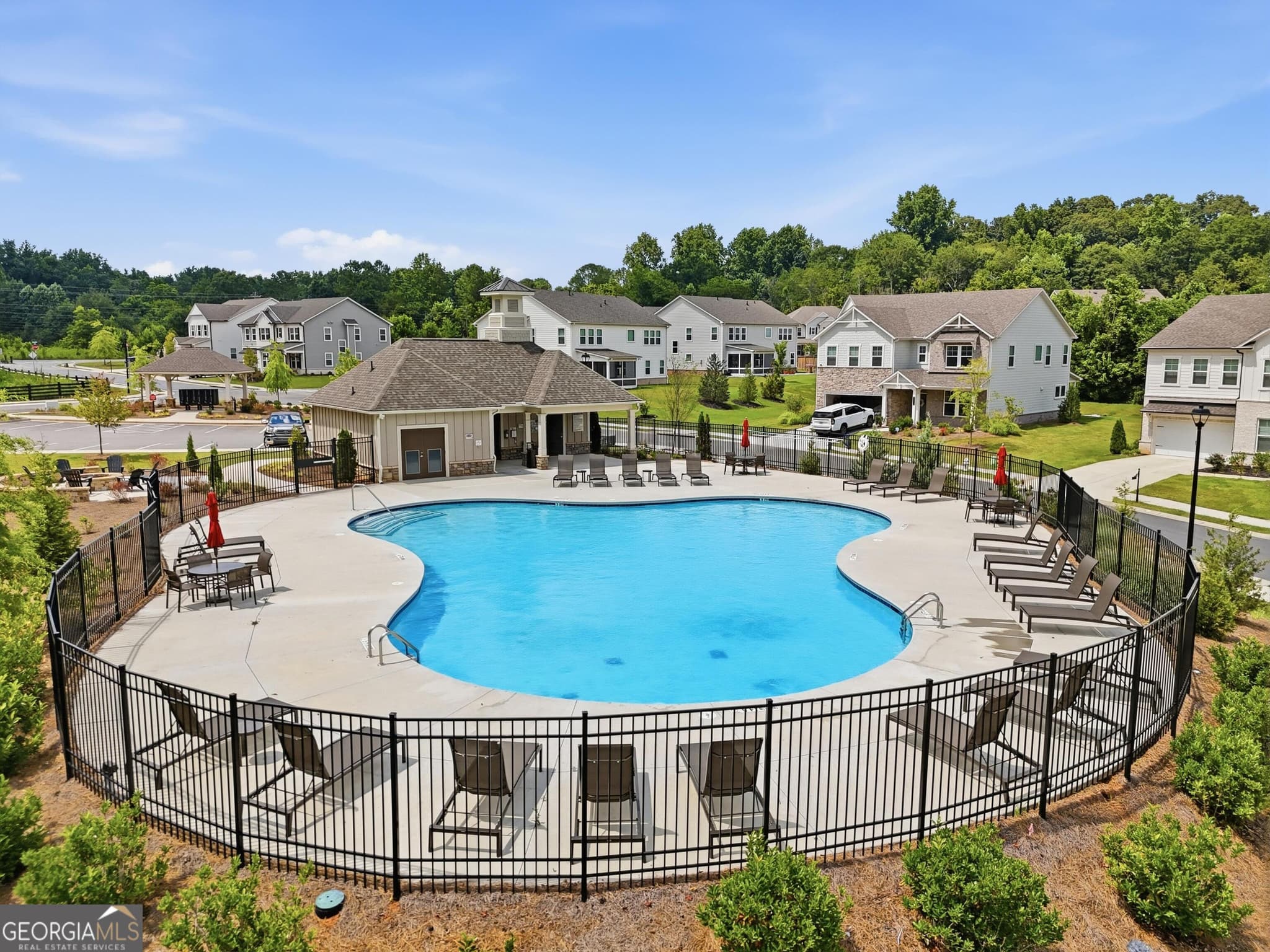 5 bedroom, 4.5 bathroom, 3,190 sq ft single family residence for sale at 5145 Lansdale Court, Cumming, GA 30028 — photo 8