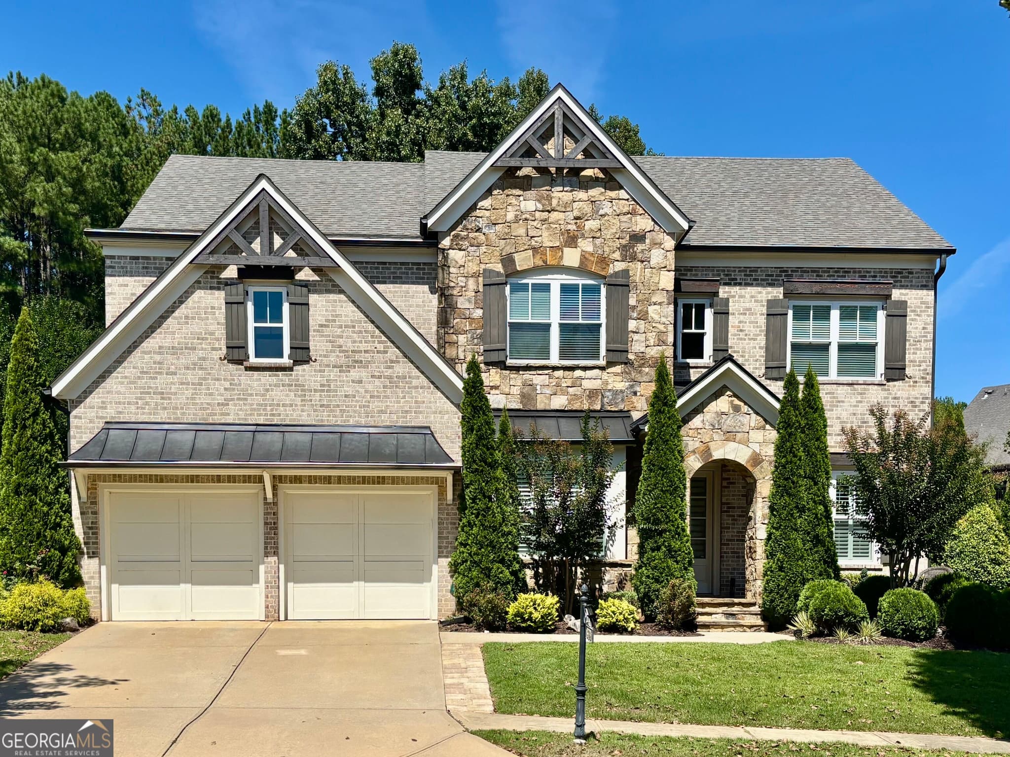 5 bedroom, 4 bathroom single family residence for rent at 829 Adler Court, Alpharetta, GA 30005 for $5,700 a month — photo 1 of 1