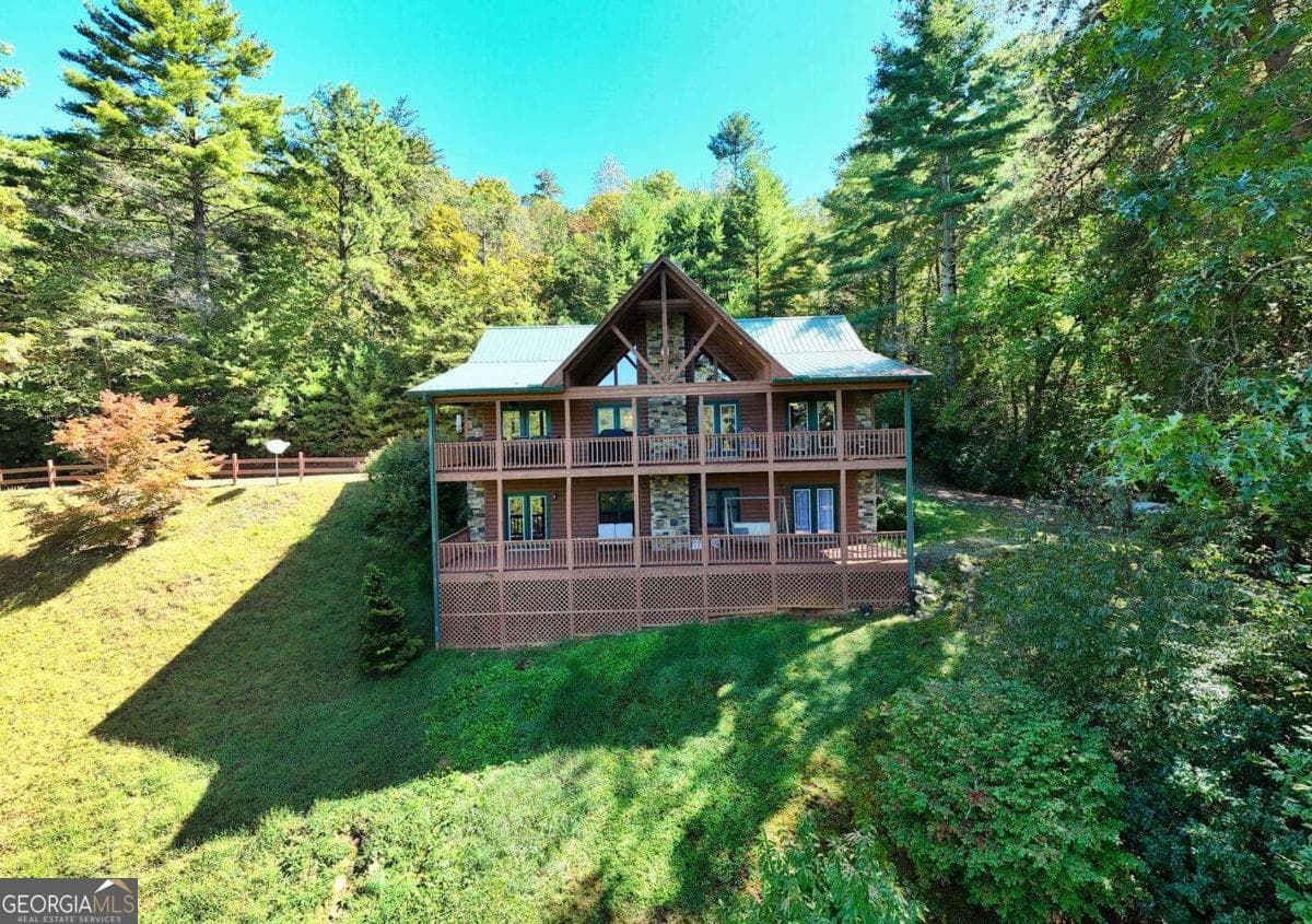 4 bedroom, 3 bathroom, 2,088 sq ft cabin,single family residence for sale at 5702 Valley View Drive, Hiawassee, GA 30546 — photo 9