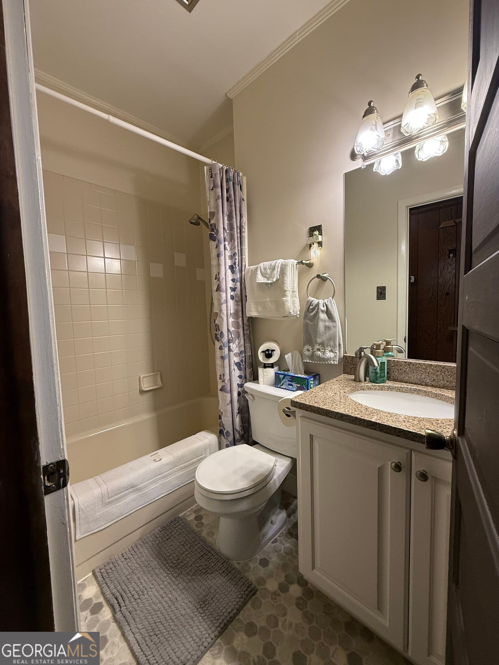 3 bedroom, 1.5 bathroom, 1,698 sq ft single family residence under contract at 973 Bascom Rd, Sylvania, GA 30467 — photo 7