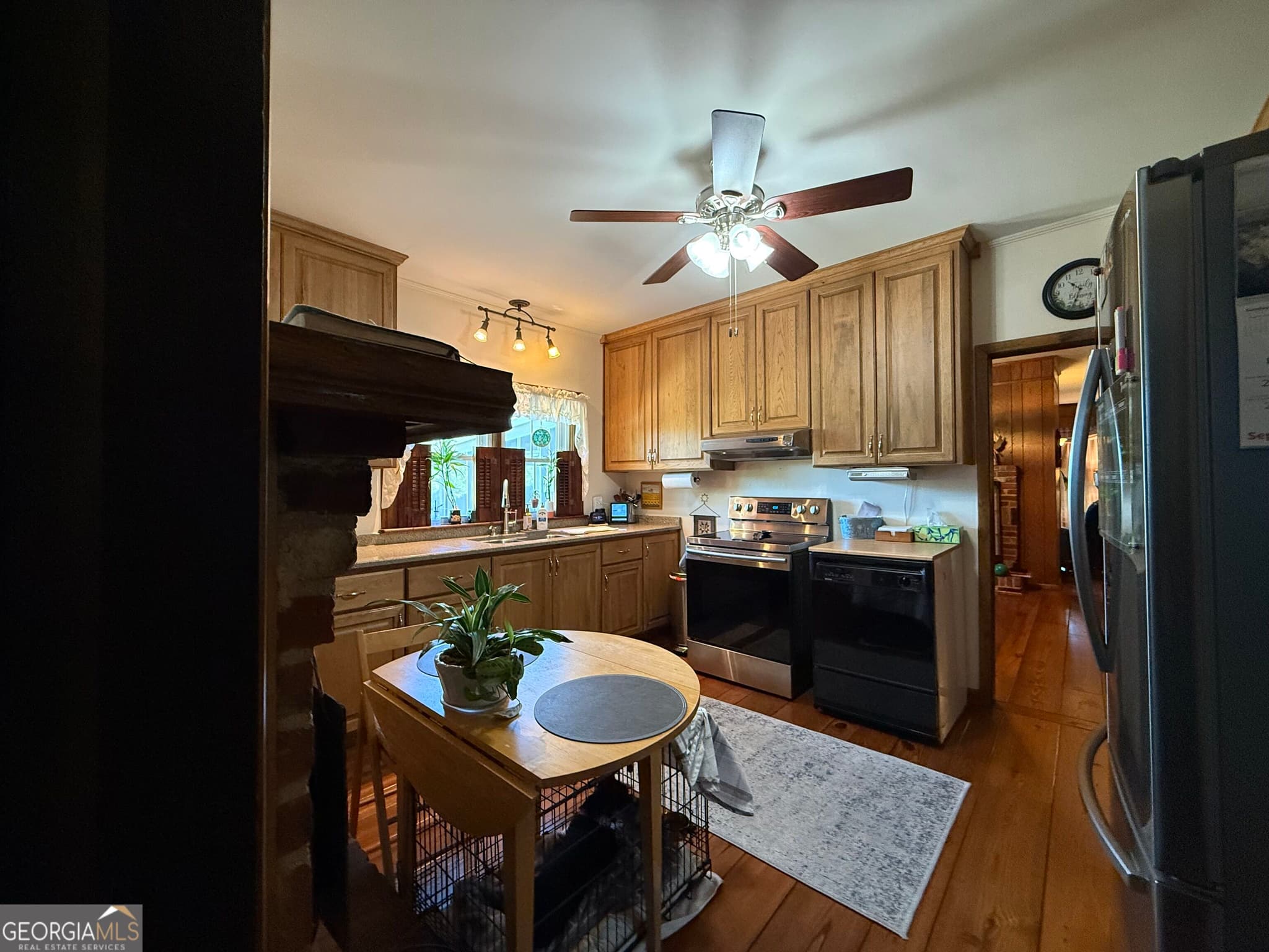 3 bedroom, 1.5 bathroom, 1,698 sq ft single family residence under contract at 973 Bascom Rd, Sylvania, GA 30467 — photo 3