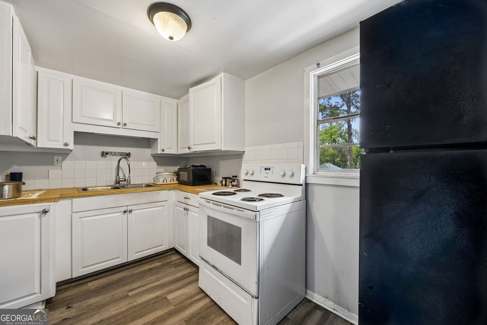 multi family for sale at 1416 Lee Street, Brunswick, GA 31520 — photo 5