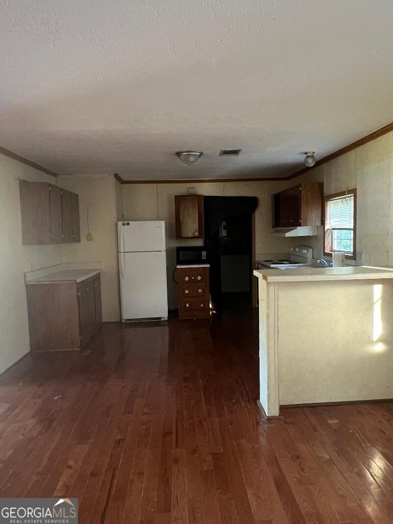 5 bedroom, 2 bathroom manufactured home,single family residence for sale at 121 N Shady Rest Court, Milledgeville, GA 31061 — photo 2