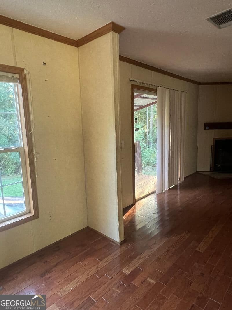 5 bedroom, 2 bathroom manufactured home,single family residence for sale at 121 N Shady Rest Court, Milledgeville, GA 31061 — photo 6