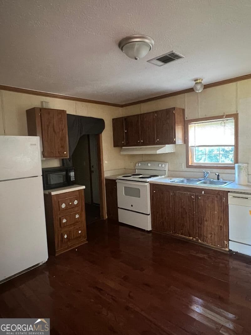 5 bedroom, 2 bathroom manufactured home,single family residence for sale at 121 N Shady Rest Court, Milledgeville, GA 31061 — photo 8