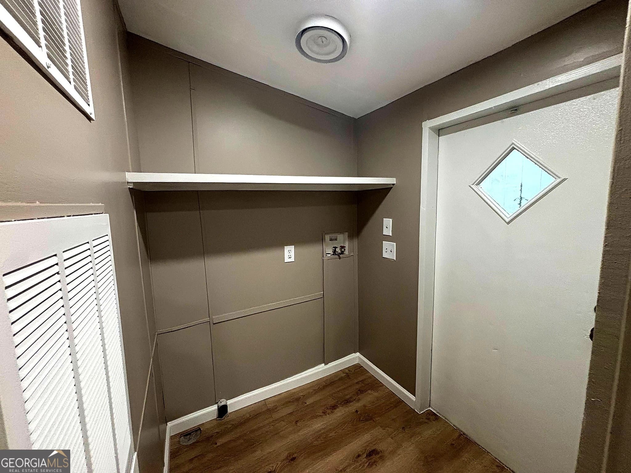3 bedroom, 2 bathroom, 1,650 sq ft manufactured home,single family residence for sale at 225 Stratford Drive, Hampton, GA 30228 — photo 9