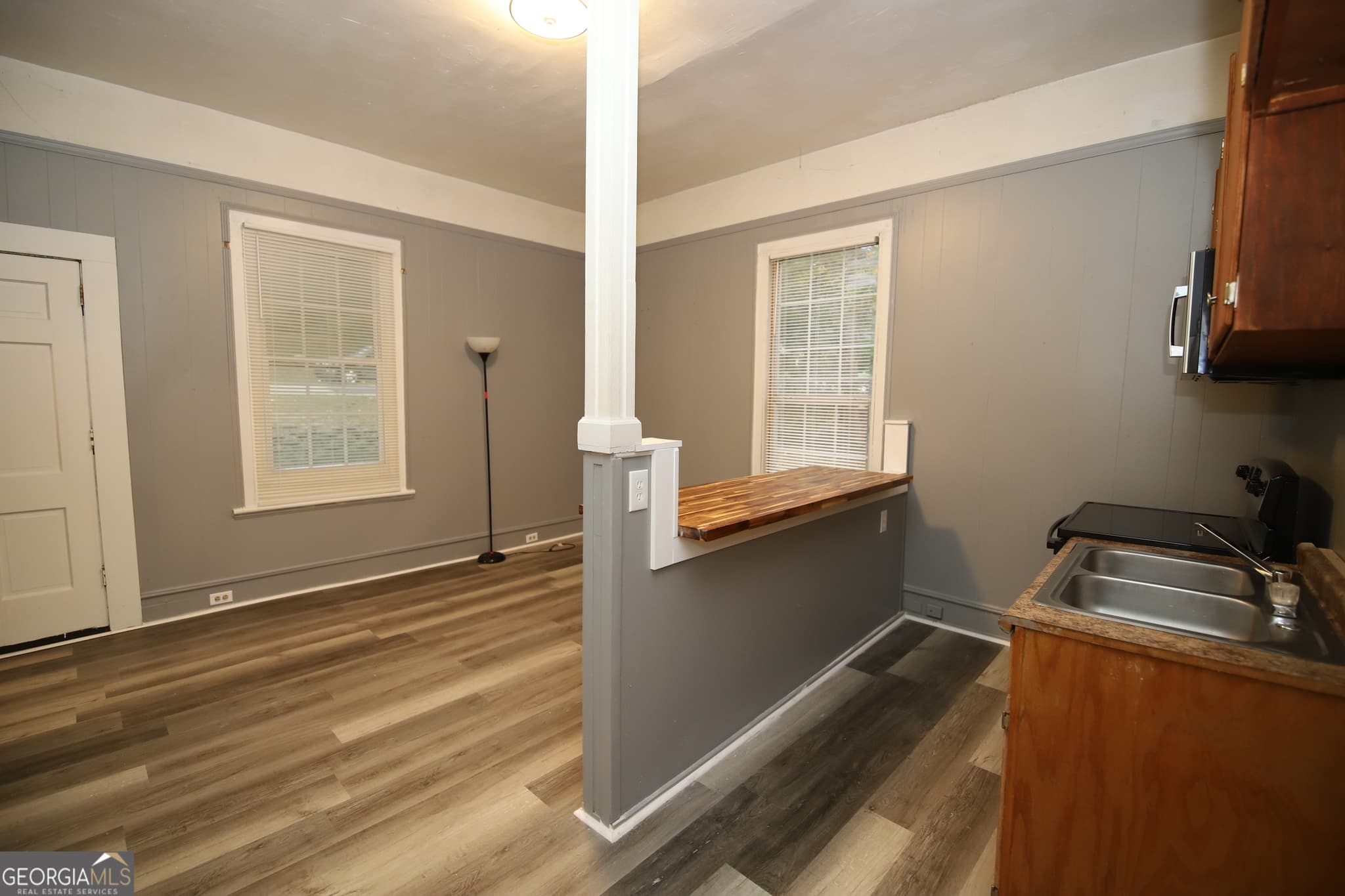 2 bedroom, 1 bathroom, 938 sq ft single family residence for rent at 902 Juniper Street, Lagrange, GA 30240 for $1,175 a month — photo 2