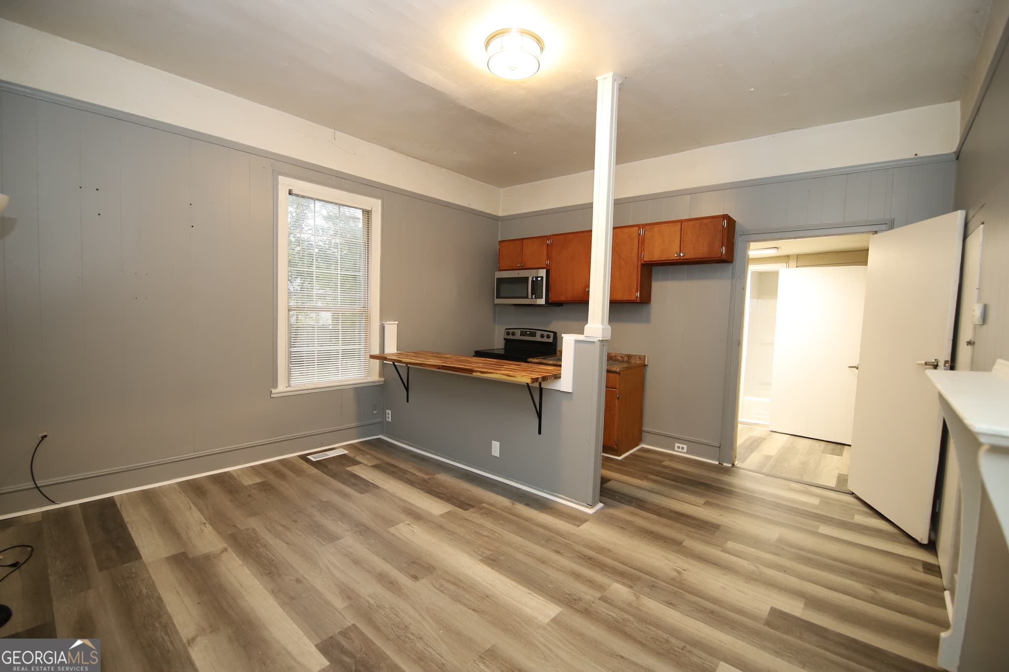 2 bedroom, 1 bathroom, 938 sq ft single family residence for rent at 902 Juniper Street, Lagrange, GA 30240 for $1,175 a month — photo 3