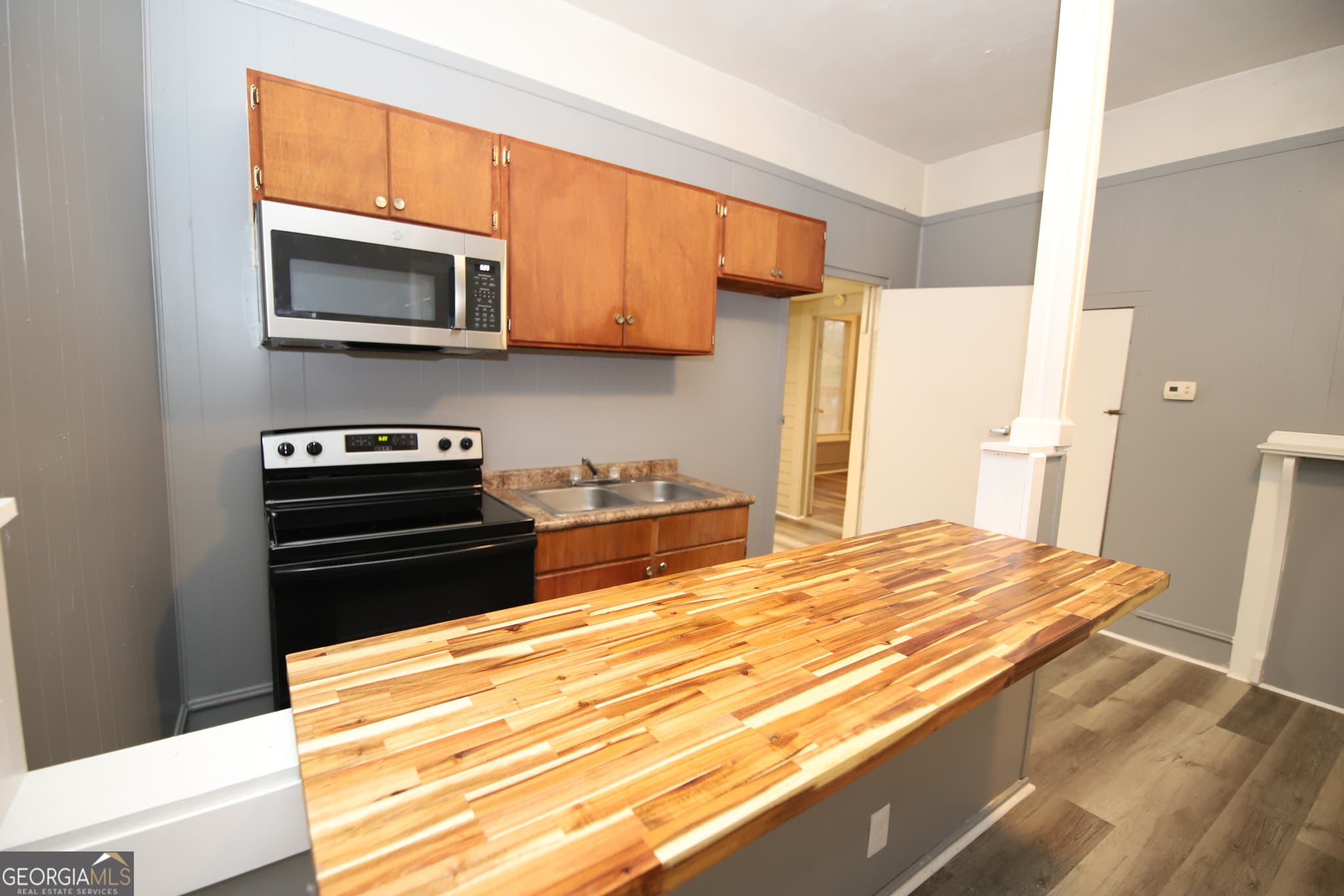 2 bedroom, 1 bathroom, 938 sq ft single family residence for rent at 902 Juniper Street, Lagrange, GA 30240 for $1,175 a month — photo 5