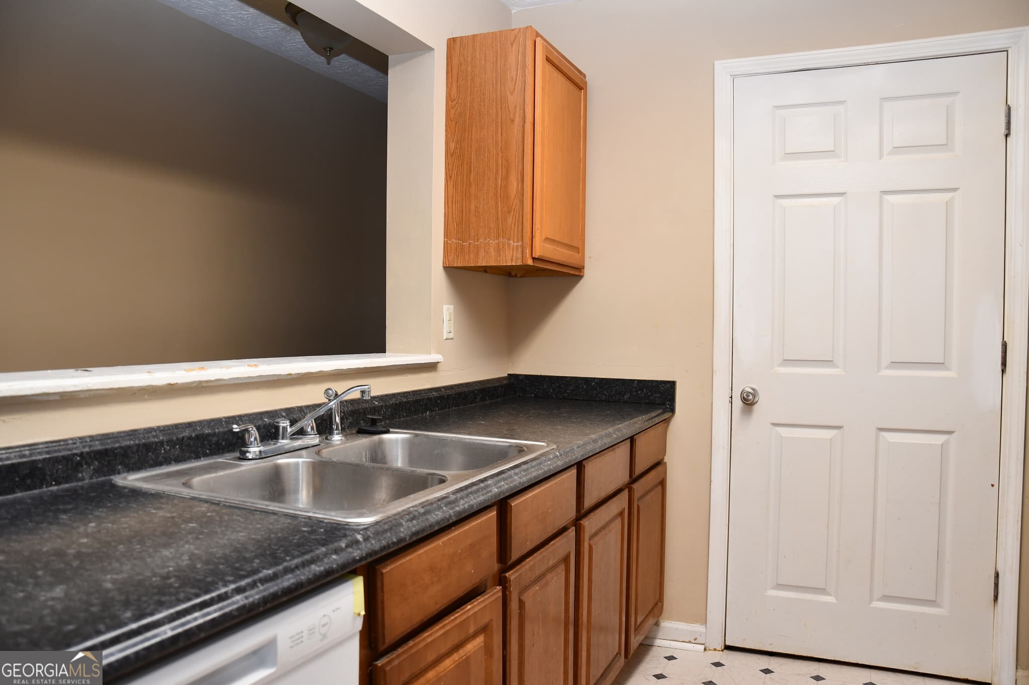 3 bedroom, 2 bathroom, 1,292 sq ft condominium for rent at 9301 Waldrop Place, Decatur, GA 30034 for $1,500 a month — photo 5