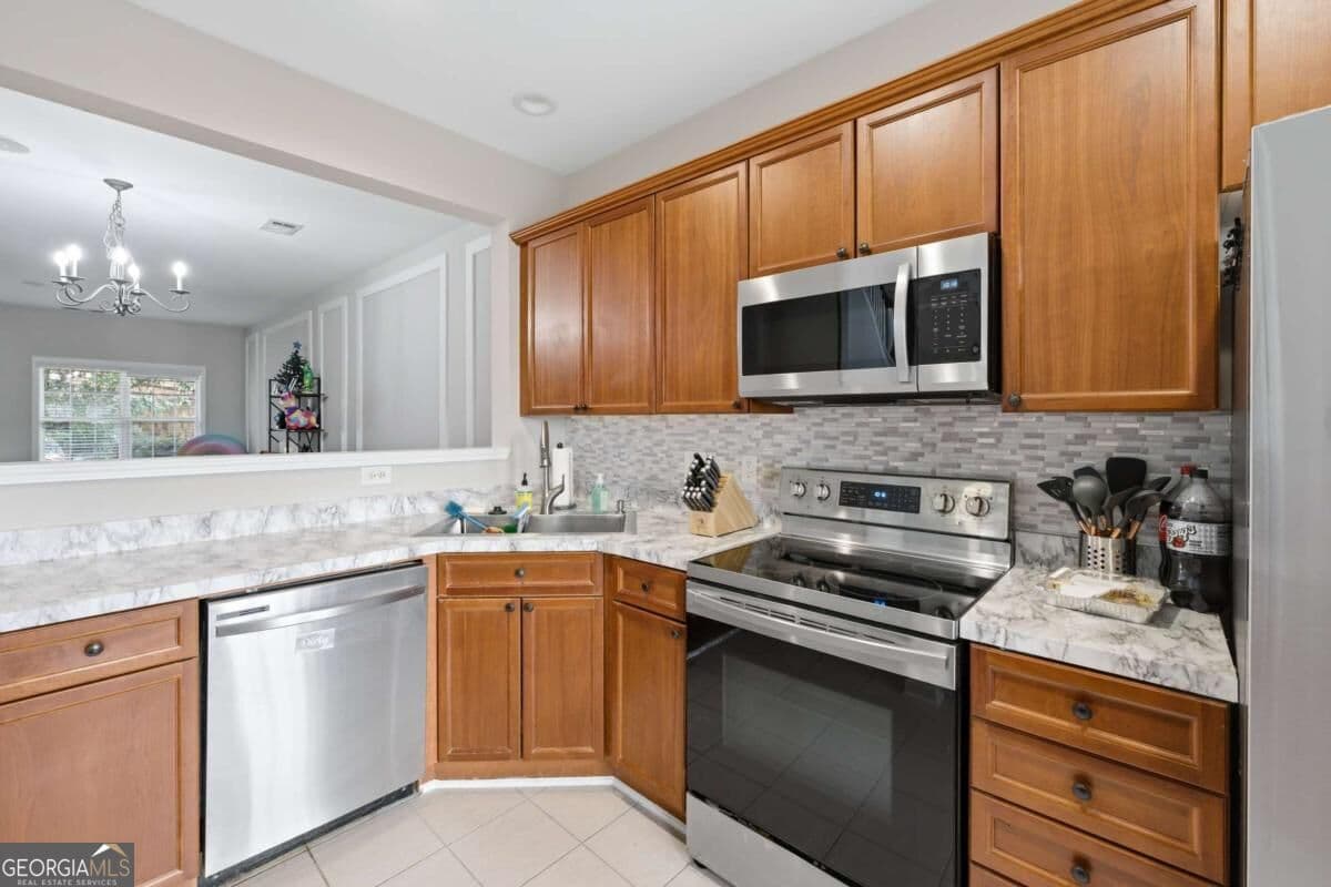2 bedroom, 2.5 bathroom, 1,626 sq ft condominium for sale at 2040 Hoods Fort Circle 18, Kennesaw, GA 30144 — photo 8