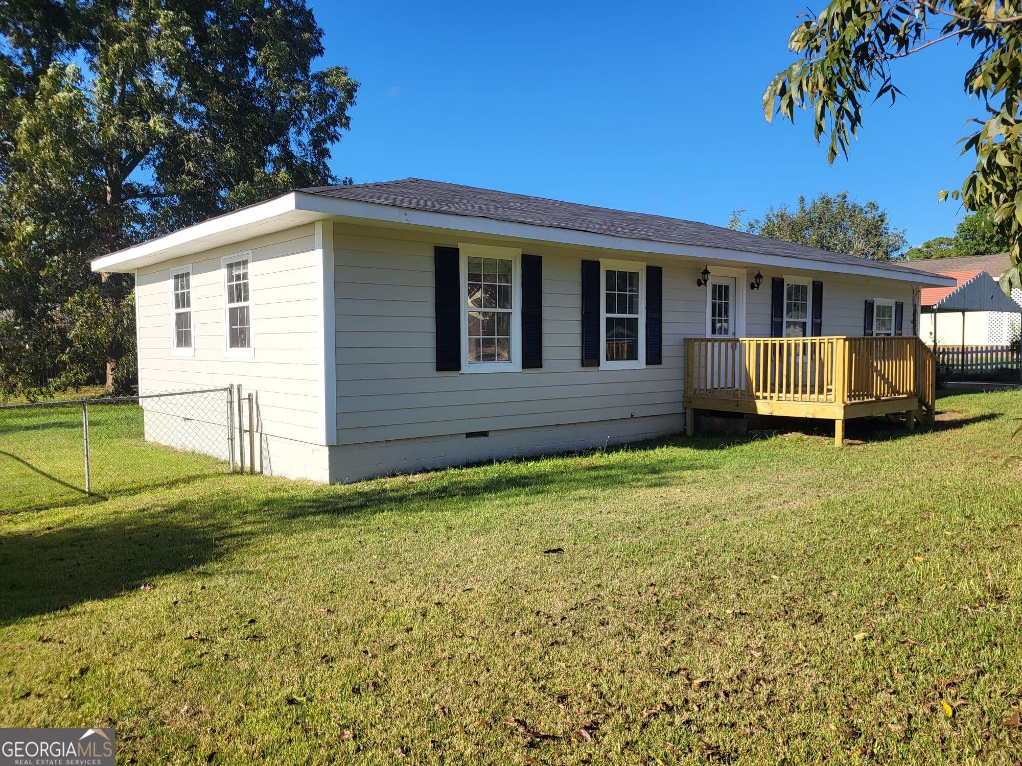 4 bedroom, 2 bathroom, 1,261 sq ft single family residence for sale at 6721 18th Street, Lanett, AL 36863 — photo 3