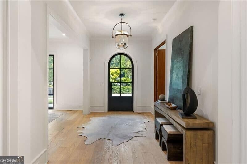6 bedroom, 6.5 bathroom, 7,228 sq ft single family residence for sale at 1347 W Wesley Road, Atlanta, GA 30327 — photo 2