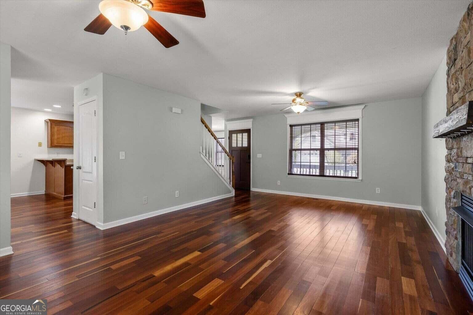 3 bedroom, 2.5 bathroom, 2,100 sq ft single family residence for sale at 235 Hidden Oaks Drive, Flintstone, GA 30725 — photo 6