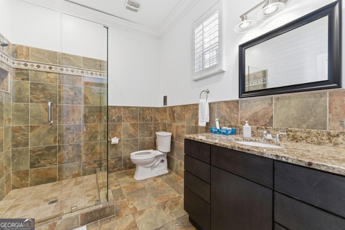 4 bedroom, 4 bathroom, 5,200 sq ft single family residence for sale at 1000 Linam Avenue, Atlanta, GA 30315 — photo 9