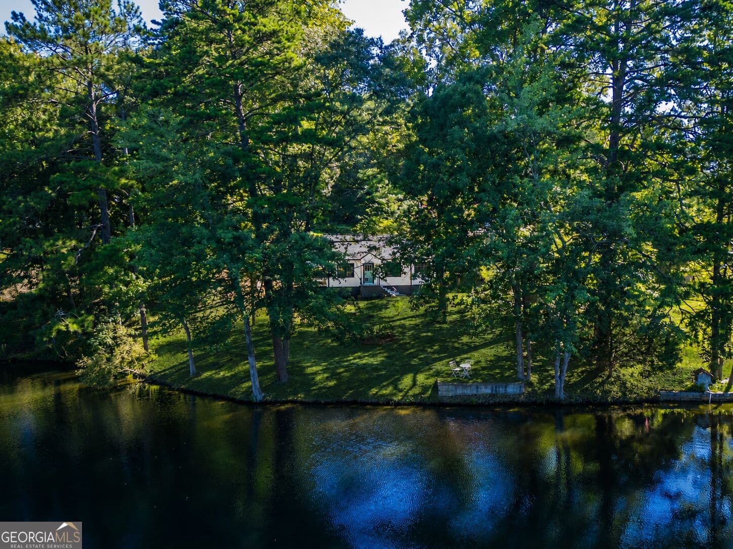 2 bedroom, 1 bathroom, 1,065 sq ft single family residence for sale at 2483 Lakeshore Drive, Conyers, GA 30012 — photo 3