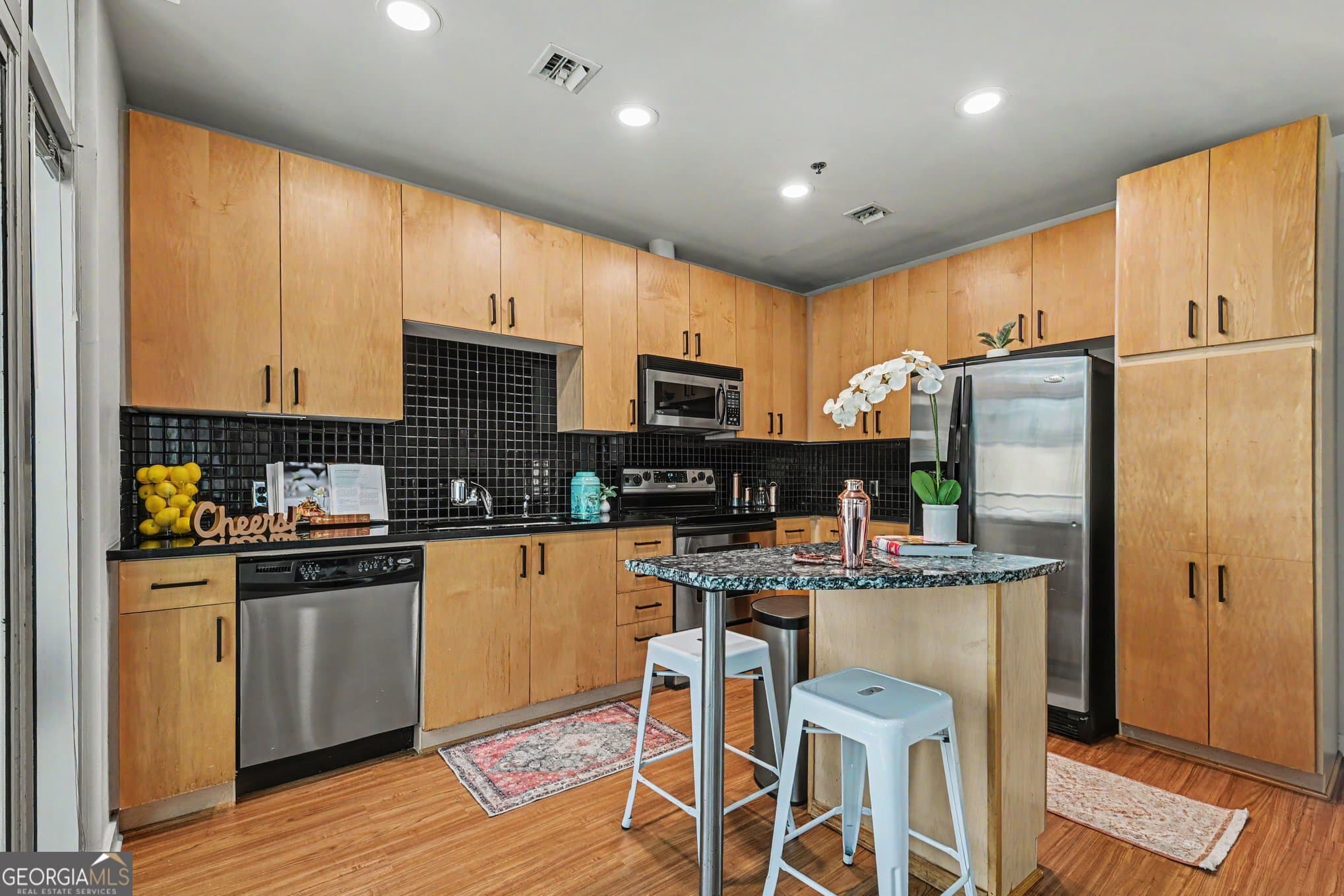 1 bedroom, 1 bathroom, 754 sq ft condominium for sale at 923 Peachtree Street 825, Atlanta, GA 30309 — photo 6