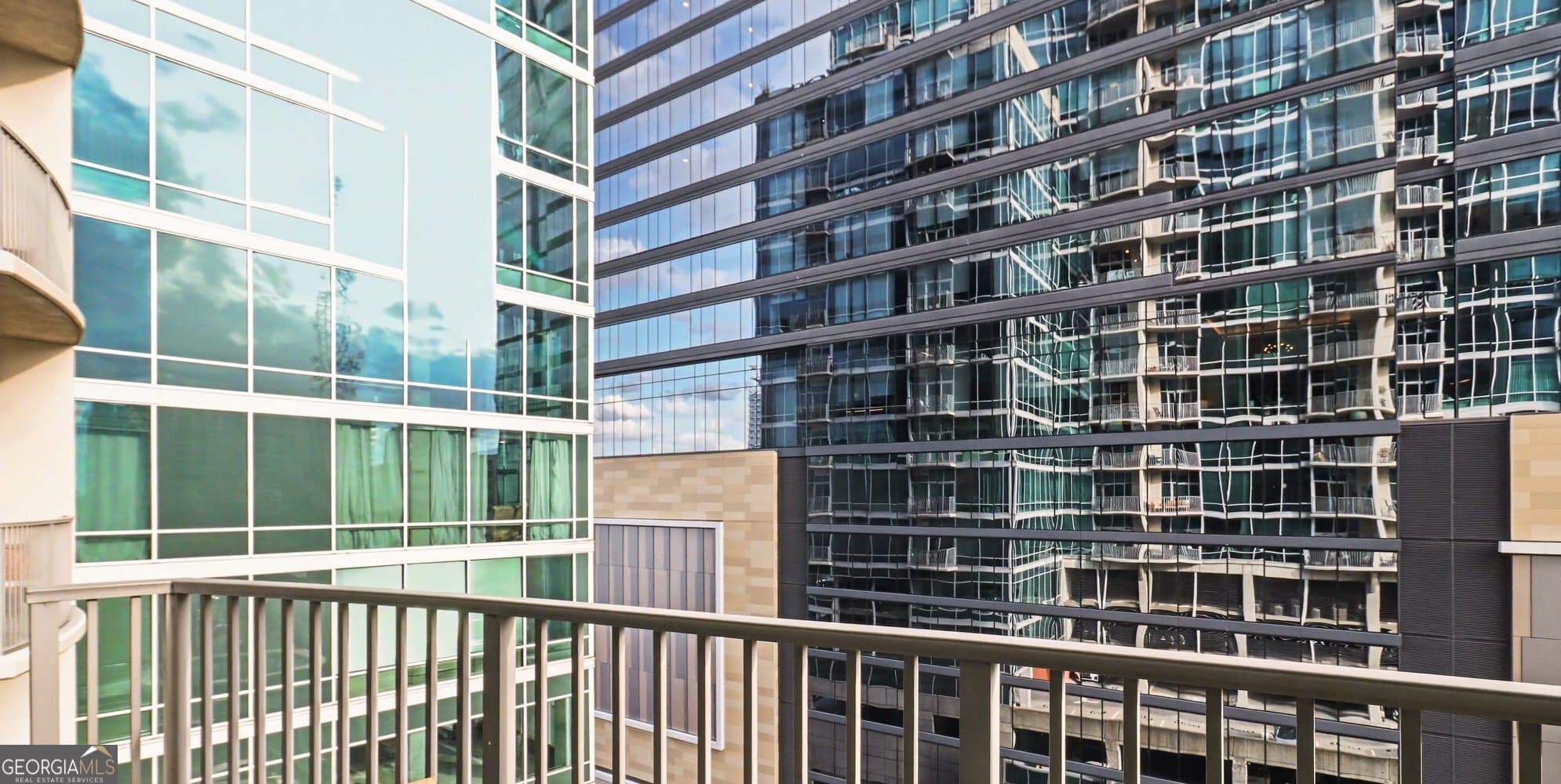 1 bedroom, 1 bathroom, 754 sq ft condominium for sale at 923 Peachtree Street 825, Atlanta, GA 30309 — photo 9