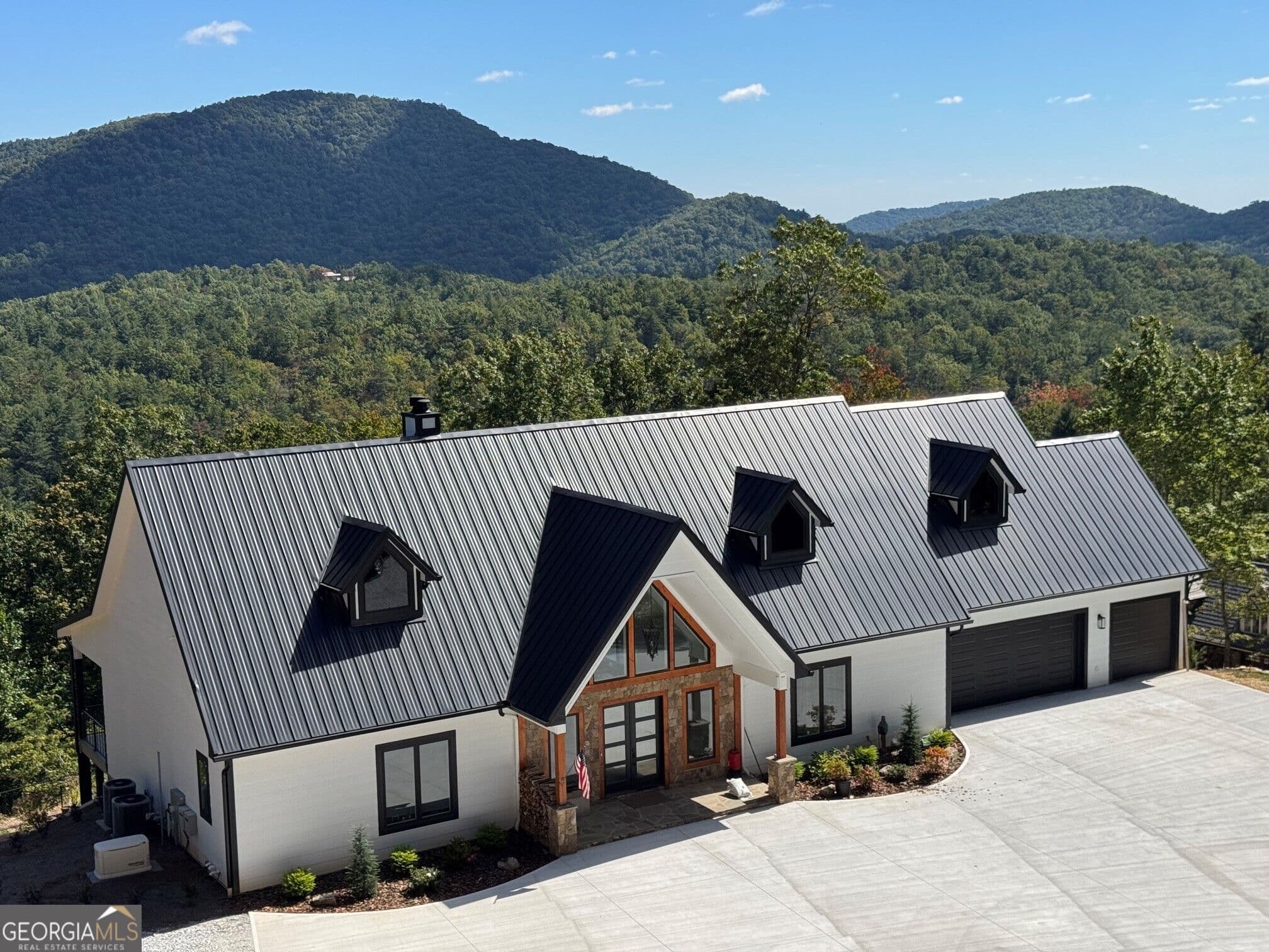 4 bedroom, 5 bathroom, 5,048 sq ft single family residence for sale at 603 Hoover Trail, Clayton, GA 30525 — photo 7