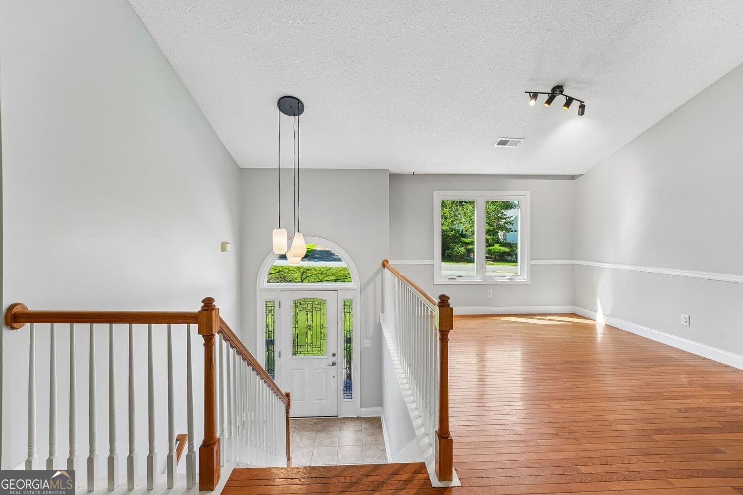 4 bedroom, 3 bathroom, 2,445 sq ft single family residence for sale at 270 Wentworth Drive, Canton, GA 30114 — photo 5