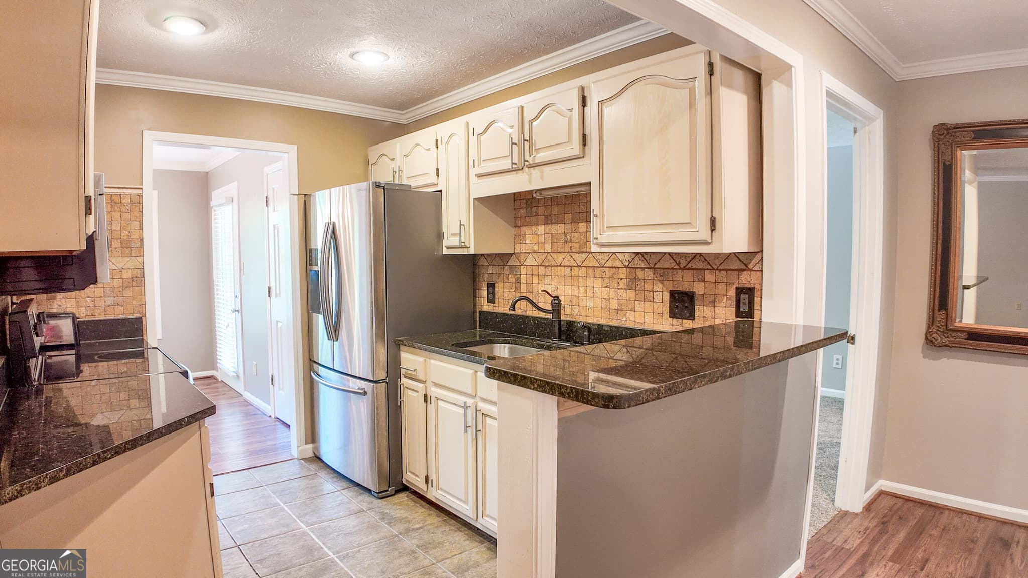 2 bedroom, 2 bathroom, 1,302 sq ft single family residence for sale at 904 Peachtree Forest Terrace, Peachtree Corners, GA 30092 — photo 8