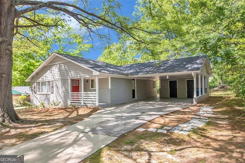 4 bedroom, 1.5 bathroom, 3,178 sq ft single family residence sold at 2925 HEATHER Drive, Atlanta, GA 30344