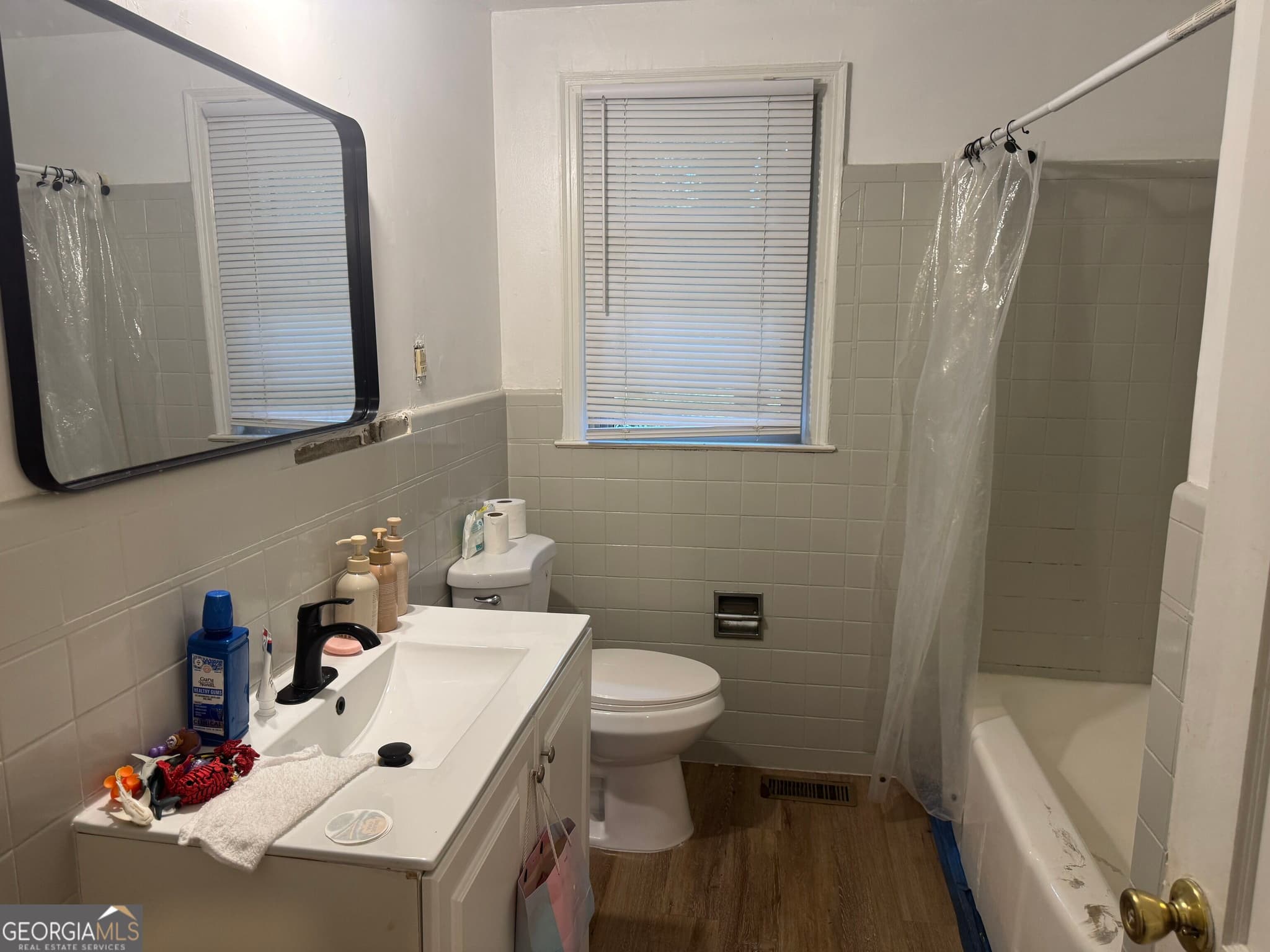 5 bedroom, 3 bathroom, 2,252 sq ft single family residence for sale at 2680 Vineville Avenue, Macon, GA 31204 — photo 7